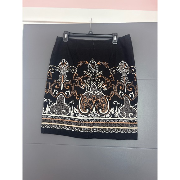 J McLaughlin Black Paisley Print Pencil Skirt Size 8 - Picture 2 of 6